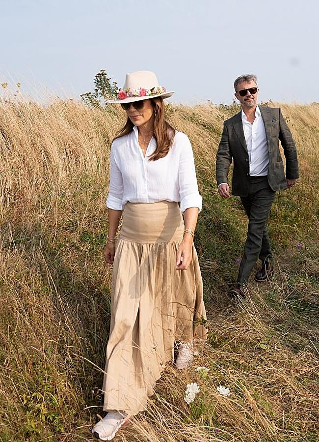 Imagen - Mary de Dinamarca con zapatillas. / @detdanskekongehus