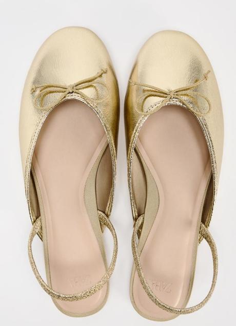 Imagen - Zapatos dorados de Zara (19,99 euros)