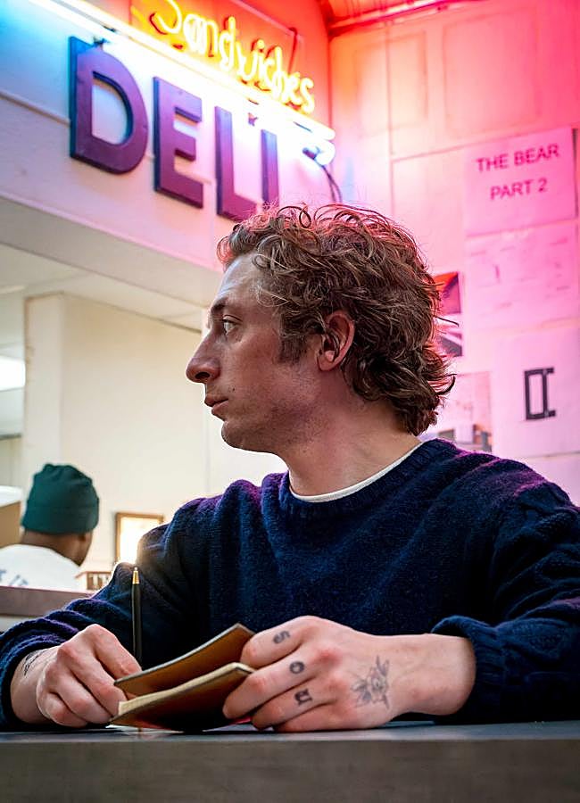 Imagen - Jeremy Allen White en una imagen de la segunda temporada de The Bear. /Disney+