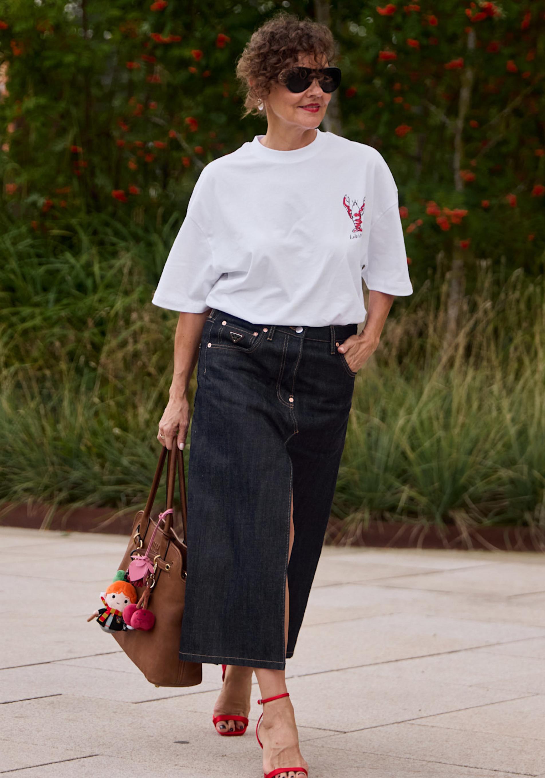 Influencer con bolso XL