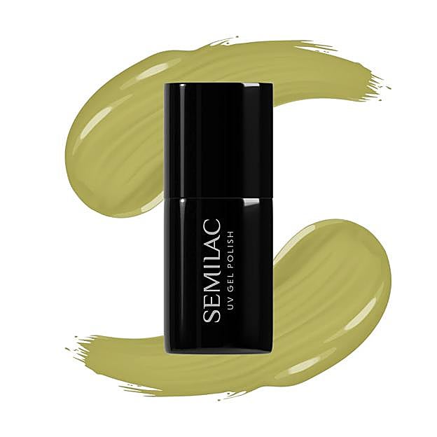 Esmalte de uñas Matcha Latte de Semilac.
