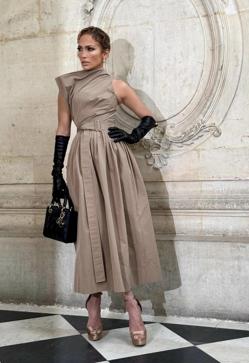 Imagen secundaria 2 - Demi Moore, Philippine Leroy-Beaulieu y Jennifer Lopez. 