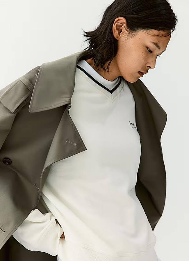 Imagen - Sudadera básica con cuello de pico