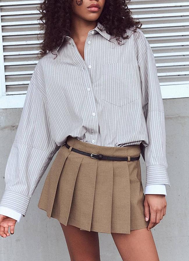 Imagen - Falda de tablas con detalle de cinturón