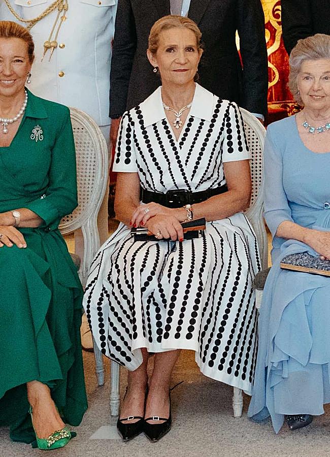 Imagen - La infanta Elena con vestido de Elie Saab. Foto: Vía gtres por Bibiana Fierro