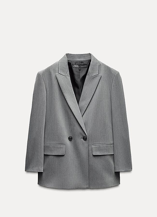 Imagen - Blazer gris larga de Zara.