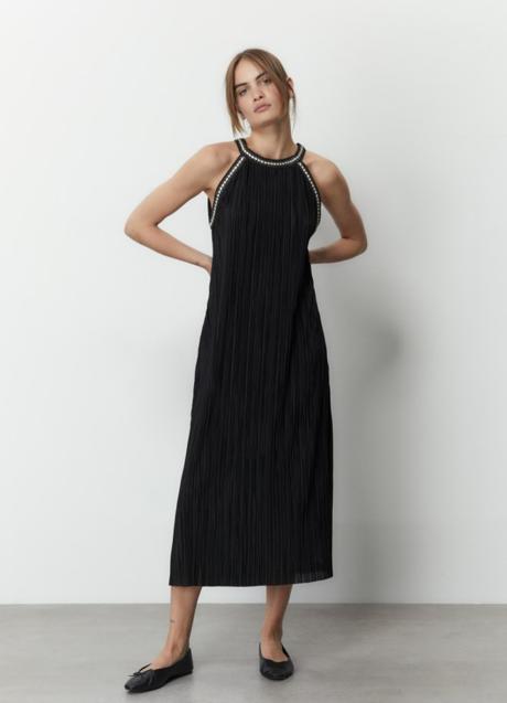 Imagen - Vestido negro de Sfera (19,99 euros)