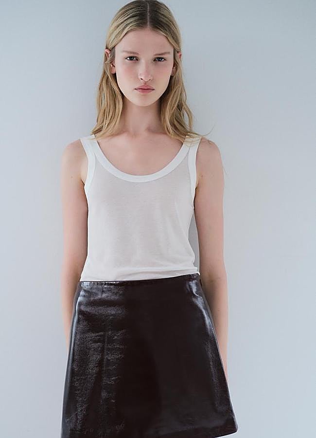 Imagen - Falda de cuero mini de Zara.