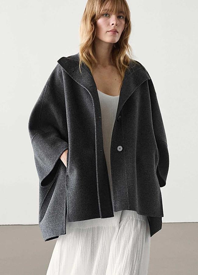 Imagen - Capa volumen mezcla lana de Massimo Dutti (169€)