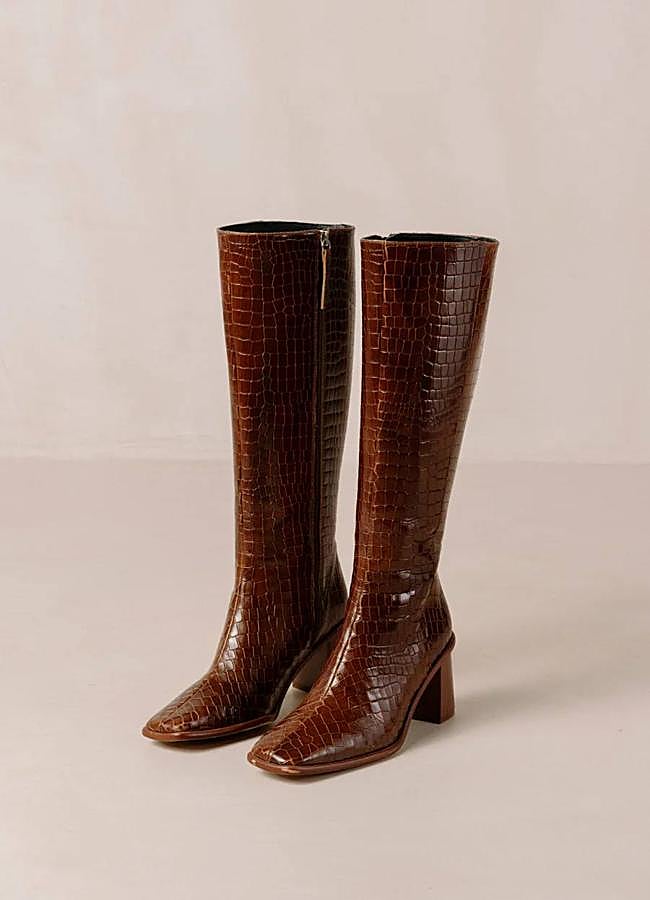 Imagen - Botas de piel grabadas color marrón