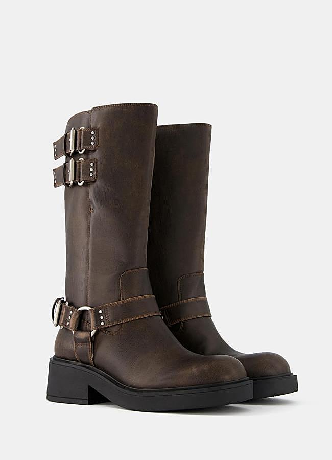Imagen - Las botas biker de Bershka en color marrón.