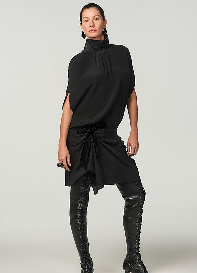 Imagen - La blusa negra elegida por Marta Ortega. / ZARA