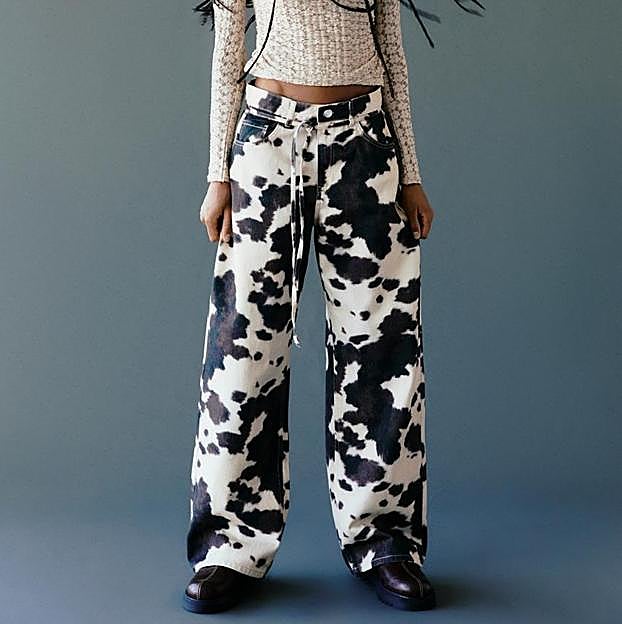 Imagen principal - Pantalones de vaca de Pull&Bear, Pieces y Massimo Dutti.