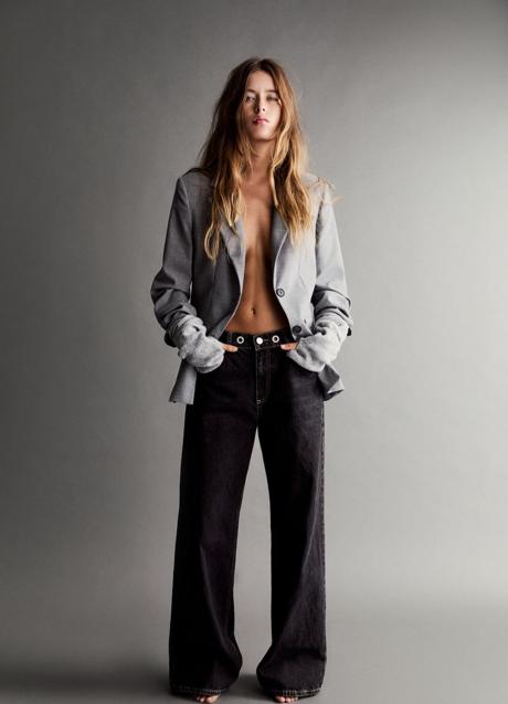 Imagen - Americana básica de Pull & Bear (35,99 euros)