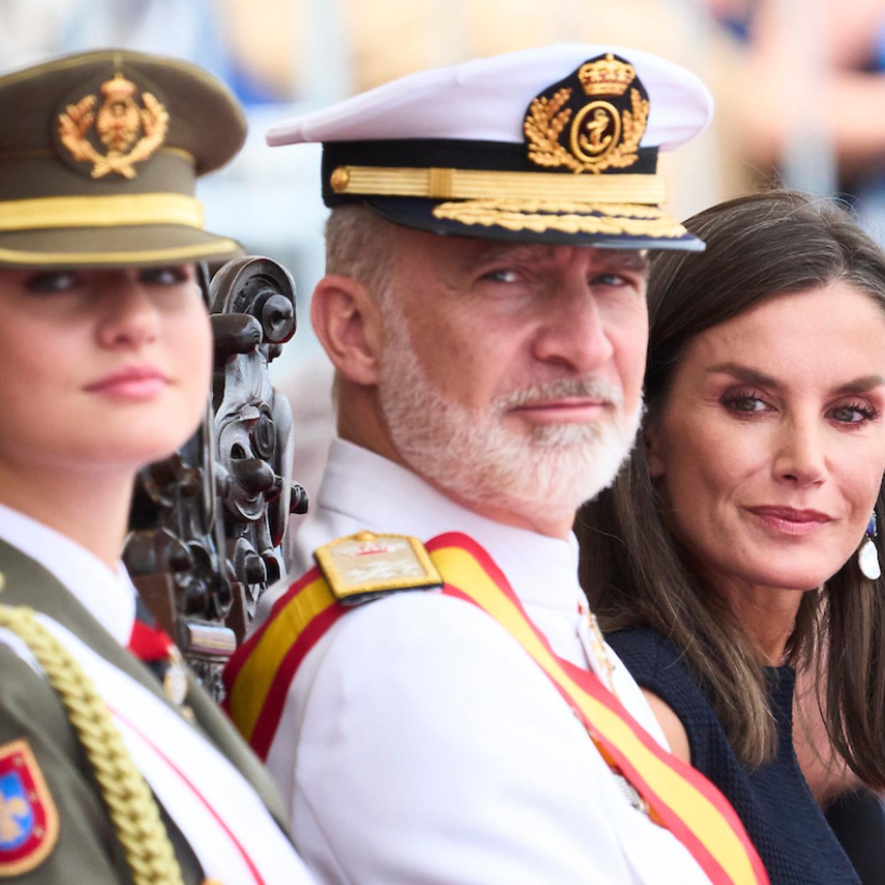 Los reyes Felipe y Letizia acompañaron a la princesa Leonor en su encuentro, histórico, con el rey emérito Juan Carlos. 