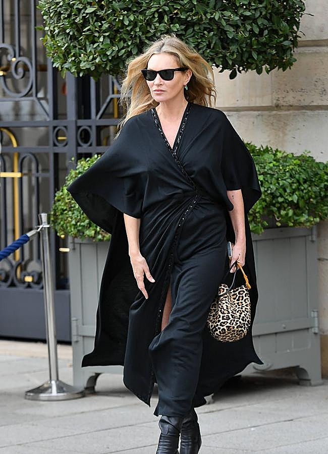 Imagen - Kate Moss con bolso de leopardo de Zara. Foto: Gtres.