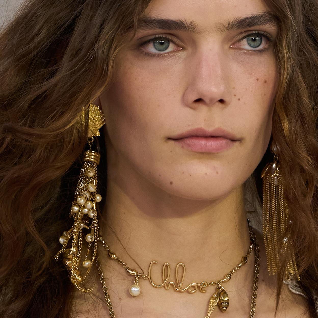 Joyas boho: así serán los complementos que lucirás este otoño