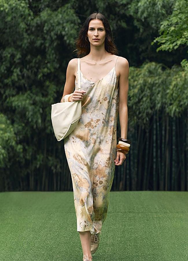 Imagen - Vestido lencero estampado de Zara.