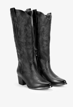 Imagen secundaria 2 - Sudadera con detalle de cuerda de Parfois (32,99€)/ Falda larga satinada de Massimo Dutti (89,95€)/ Botas cowboy altas negras con bordado y tacón de Bosanova (59,95€)