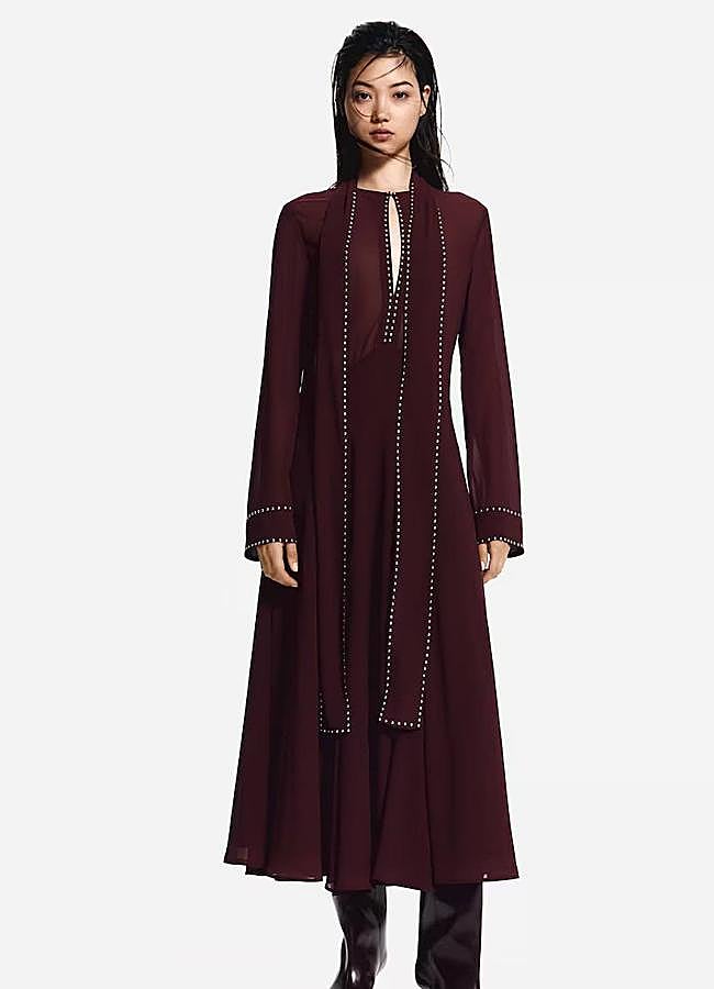 Imagen - Maxi vestido burdeos con tachas