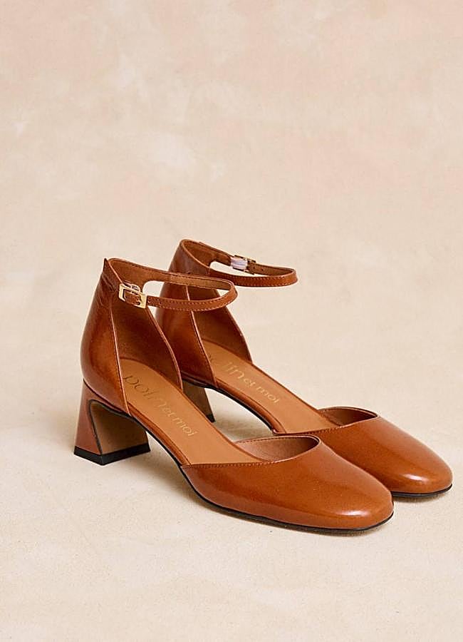 Imagen - Zapatos de tacón bajo con pulsera al tobillo