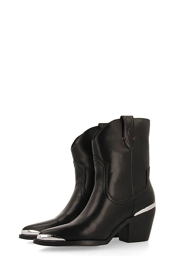 Imagen - Botines cowboy de piel con detalles metálicos