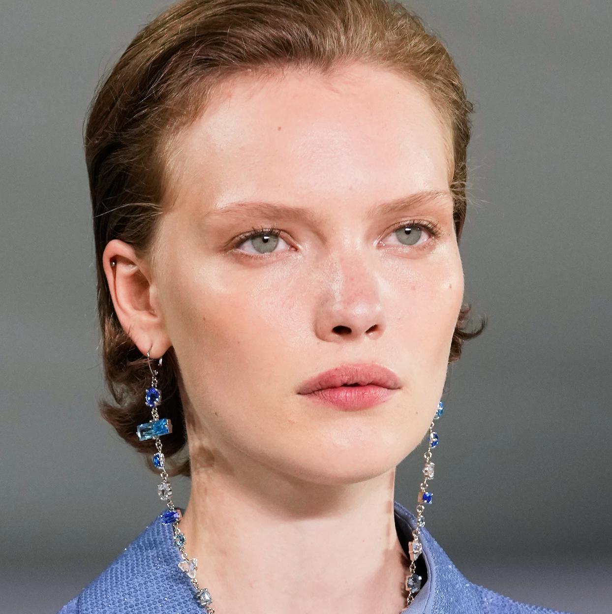 Estas son las mejores bases de maquillaje ligeras que te recomendamos. 