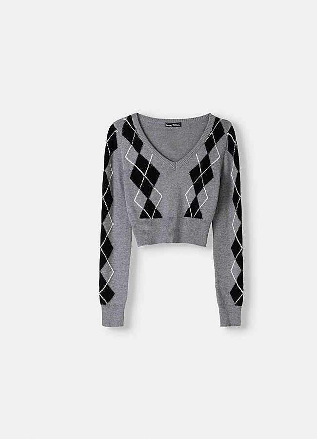 Imagen - Jersey de pico con estampado de cuadros de Bershka, 22,99 euros.