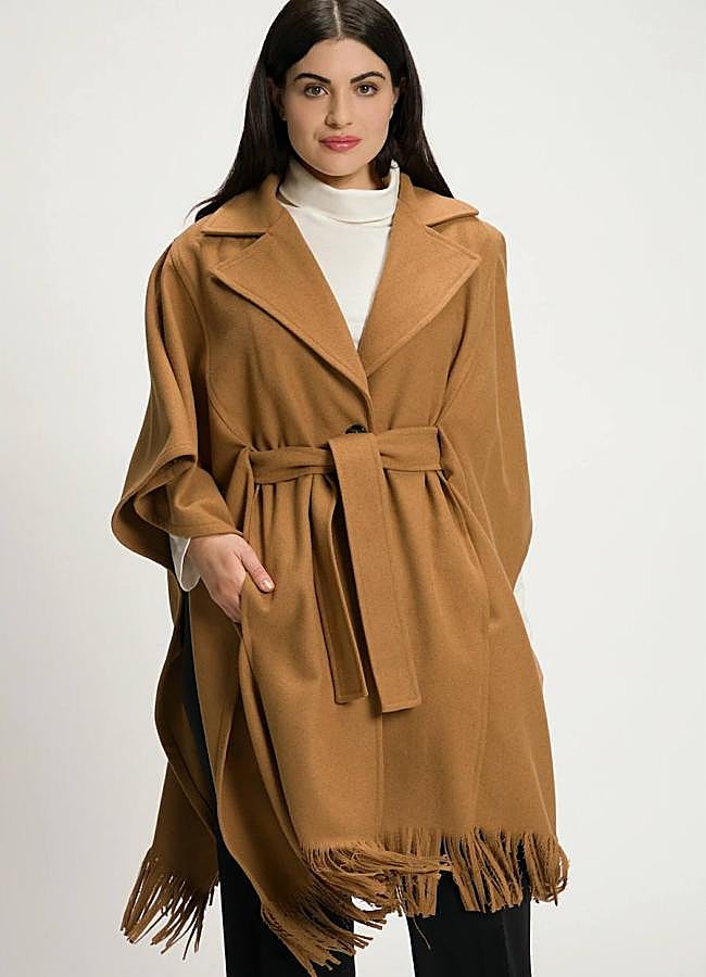 Imagen - Abrigo tipo poncho con flecos