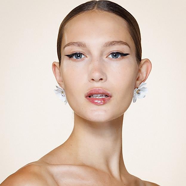 Seis cremas con niacinamida ligeras que iluminan y combaten los signos de la edad