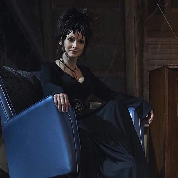 Winona Ryder en Beetlejuice Beetlejuice (Lydia Deetz).