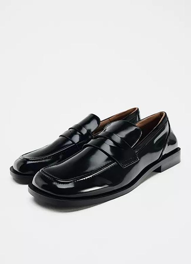 Imagen - Mocasines acharolados con punta cuadrada