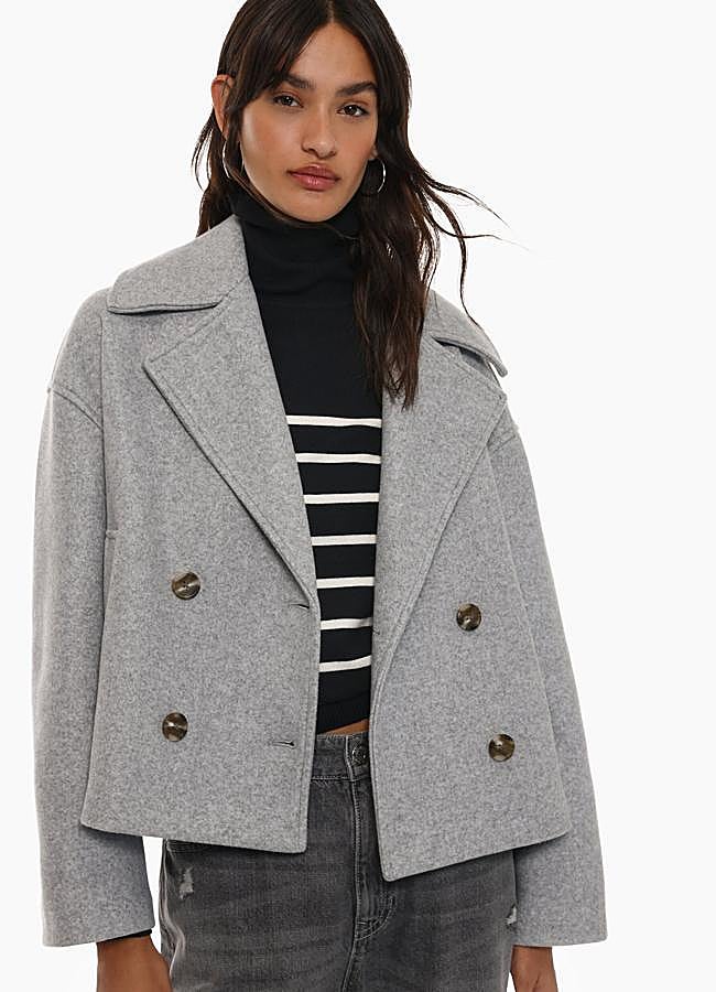 Imagen - Abrigo de paño corto de Lefties (19,99 euros).