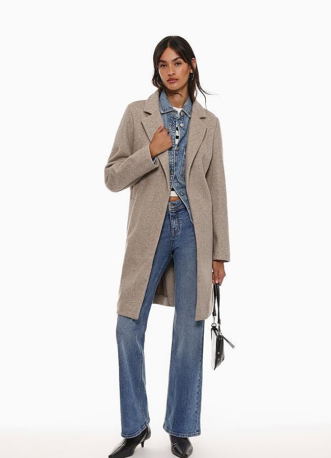 Imagen - Abrigo de paño de Lefties. Foto: Lefties.