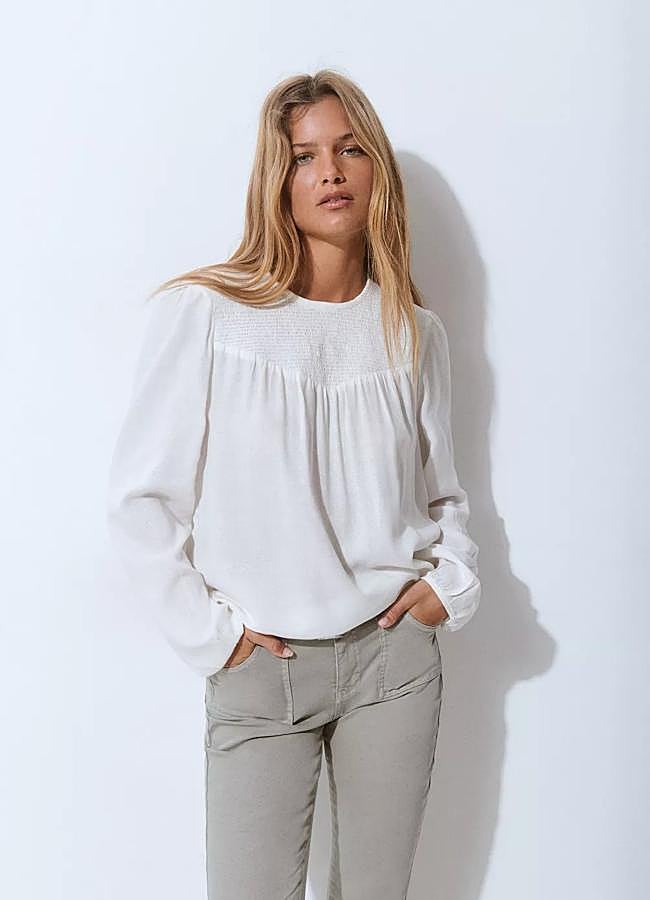 Imagen - Blusa blanca de estilo romántico de Brownie. 
