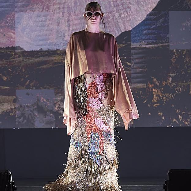 Imagen principal - El desfile de Juan Duyos en Arona More than Fashion, impulsado por The ShowRoom Mag. 