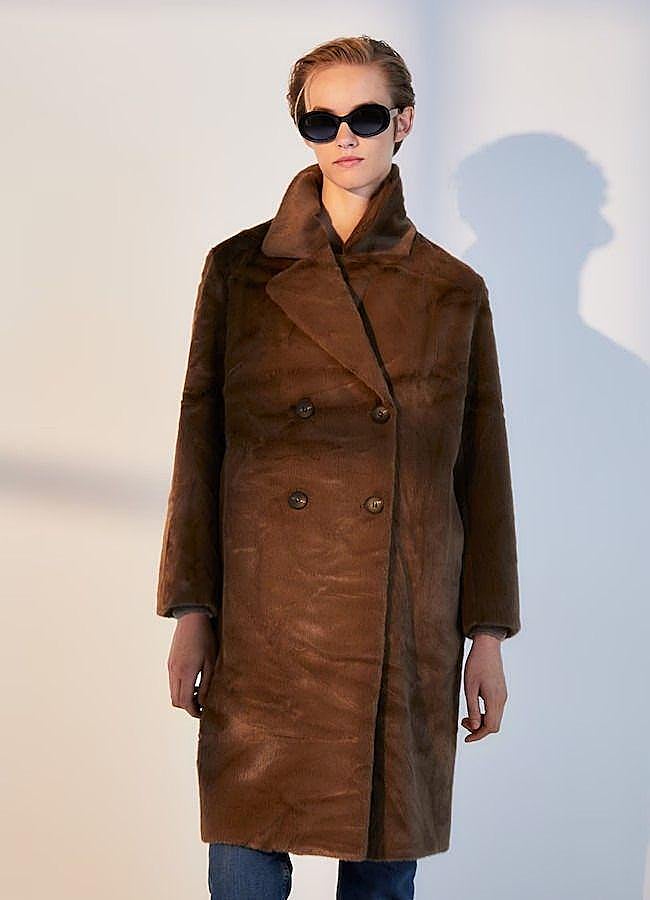 Imagen - Abigo midi marrón de pelo