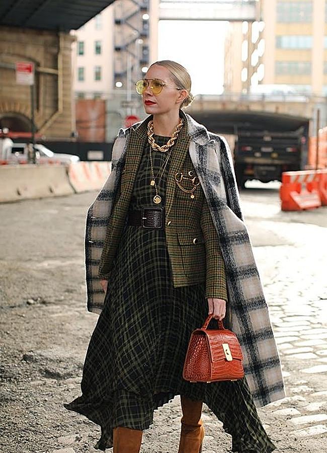 Imagen - Influencer con look de estampado de cuadros/@blaireadiebee