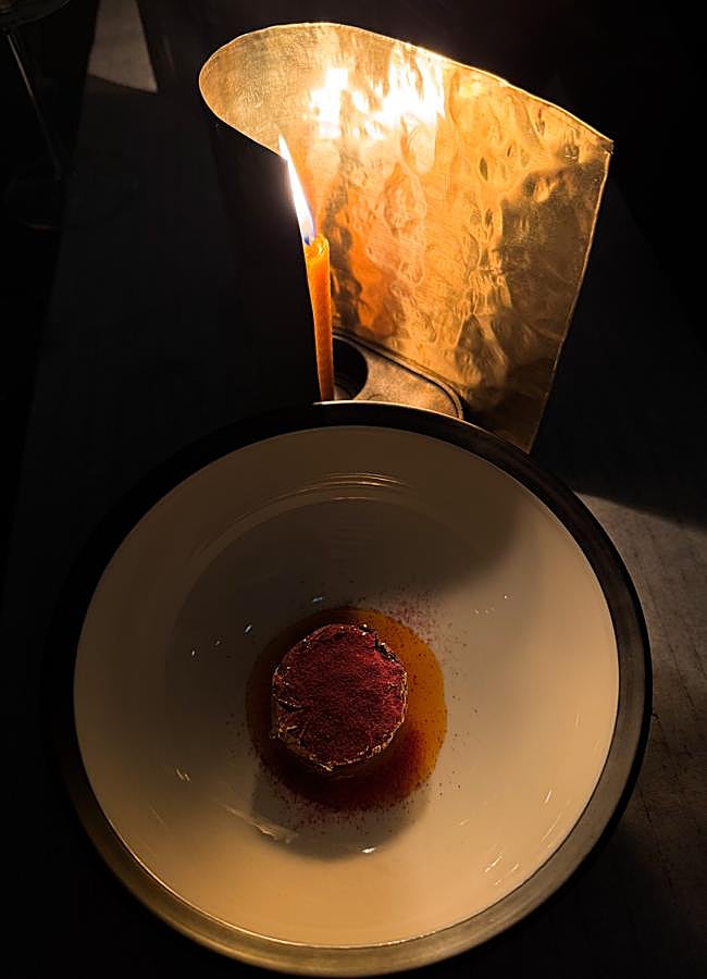 Imagen - El postre de Wa: un Haiku gastronómico, batata brulée, orange glaze y polvo de hibisco. /AFL