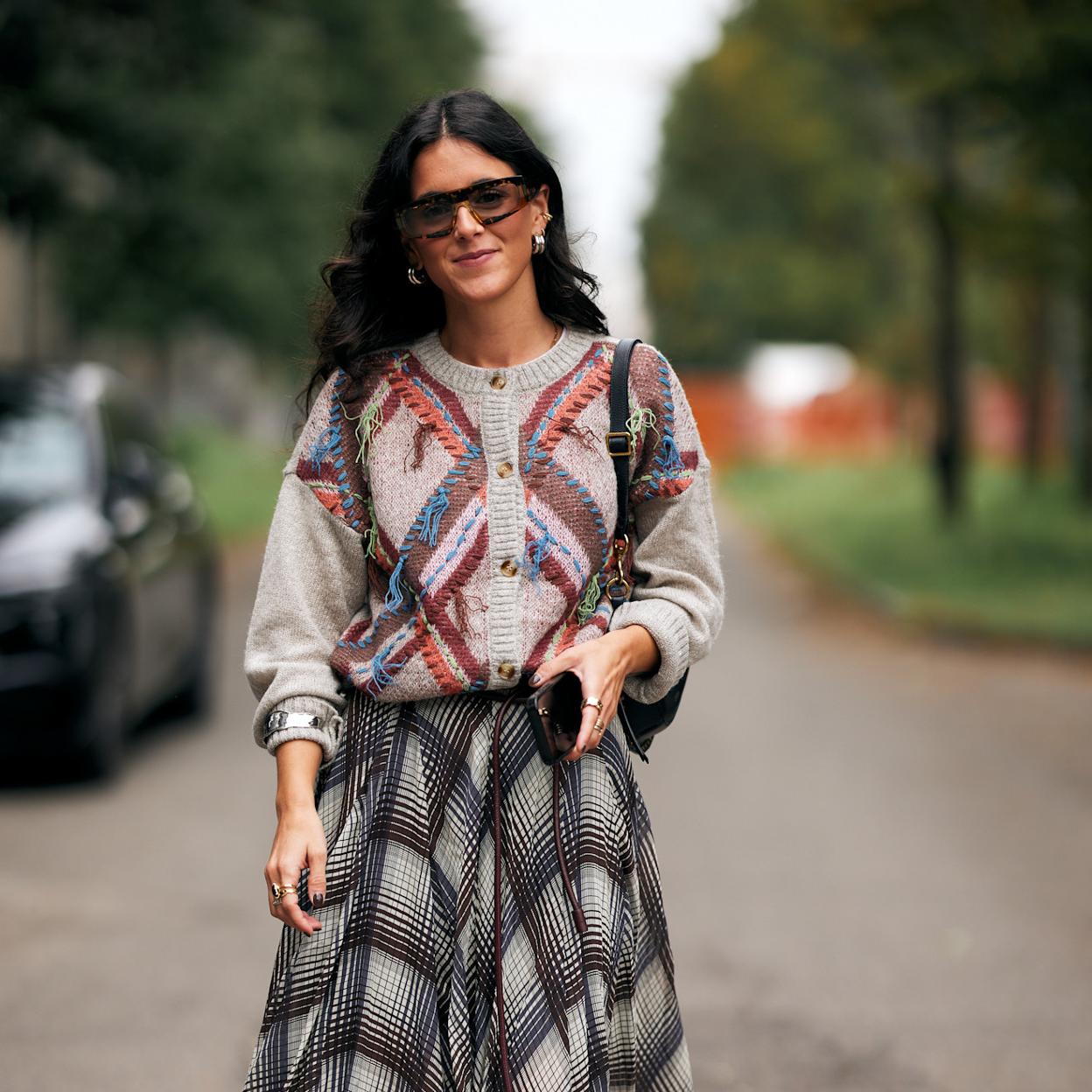 Jerséis con detalle de flecos para lucir la tendencia boho