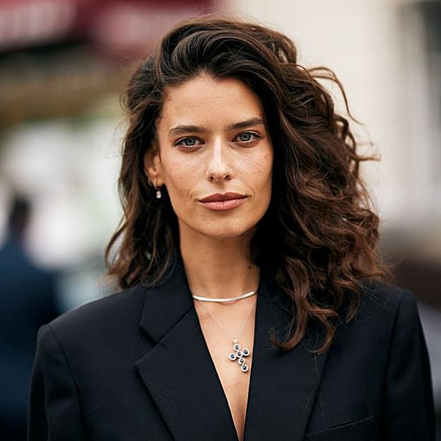 Champú con ácido salicílico, el truco que recomiendan los expertos para el cuero cabelludo graso y con descamación