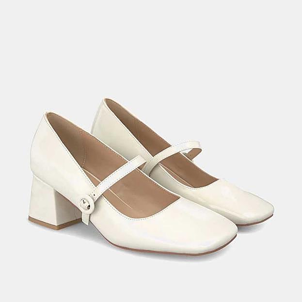 Merceditas de mujer de piel con puntera cuadrada (120€ en El Corte Inglés)