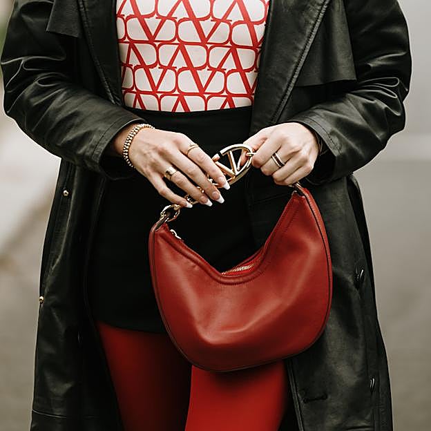 Los necesitas: cinco bolsos con el tamaño perfecto para tus looks más elegantes