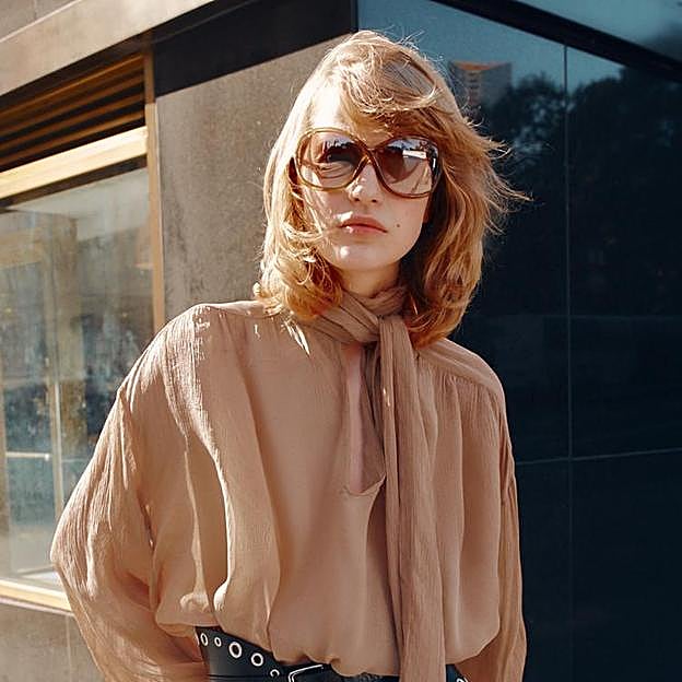 Las novedades de Zara más bonitas de la semana: botas altas, abrigos calentitos y blusas con lazada