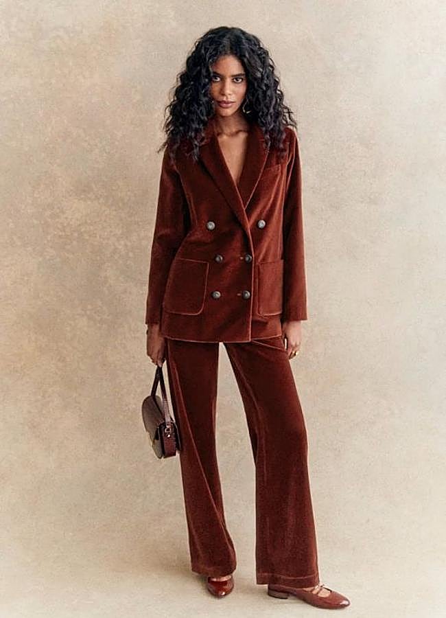 Imagen - Blazer Michele de Sézane en terciopelo chocolate. Precio: 180 euros.