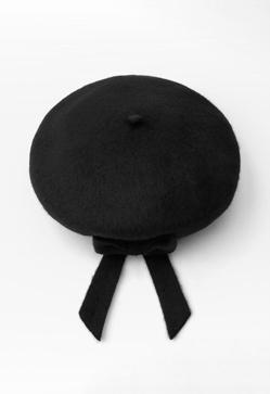 Imagen secundaria 2 - Gorro bucket engomado acolchado (15,95€)/ Gorro efecto pelo (22,95€)/ Boina lana lazo (15,95€)