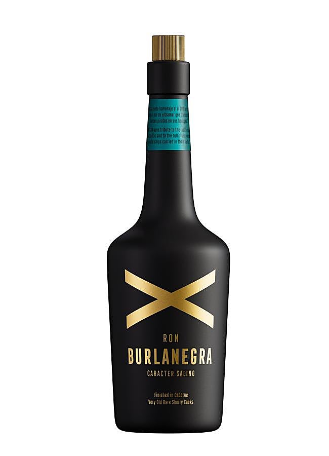 Imagen - La botella de Ron Burlanegra, un espirituoso audaz y original con un punto salado. / DR