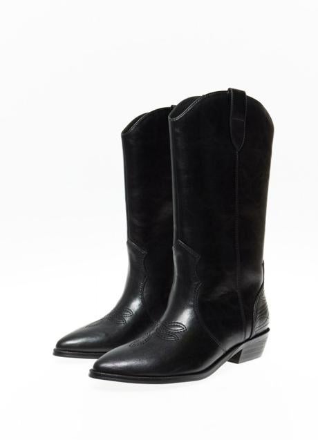 Imagen - Botas negras de Sfera (39,99 euros)