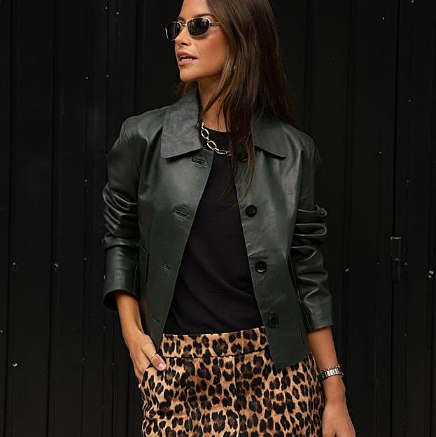 Las influencers están enamoradas de estas faldas animal print para otoño que sientan de maravilla