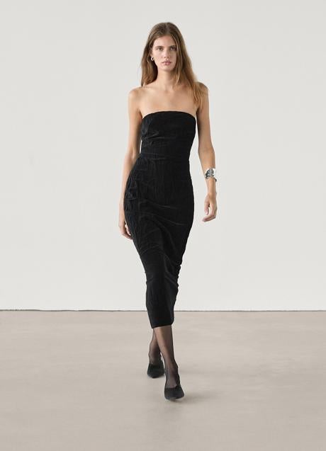 Imagen - Vestido negro de Massimo Dutti (99,95 euros)